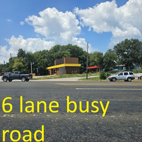 More Photos Of 720 E Rosedale St, Tyler Fast Food For Lease