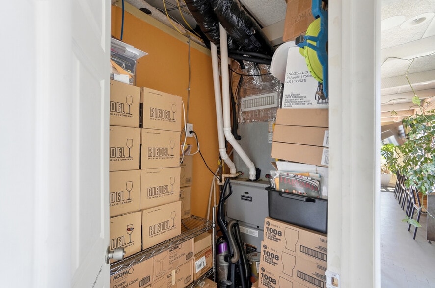 More Photos Of 1256 Columbus Rd, Granville Restaurant For Sale