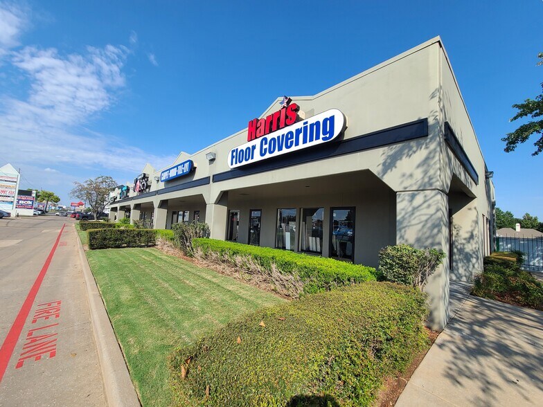 More Photos Of 11001-11013 S Memorial Dr, Tulsa Unknown For Lease