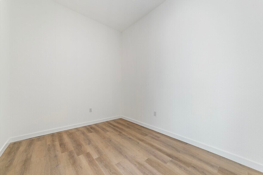 More Photos Of 4015 Richmond St, San Diego Apartments For Sale