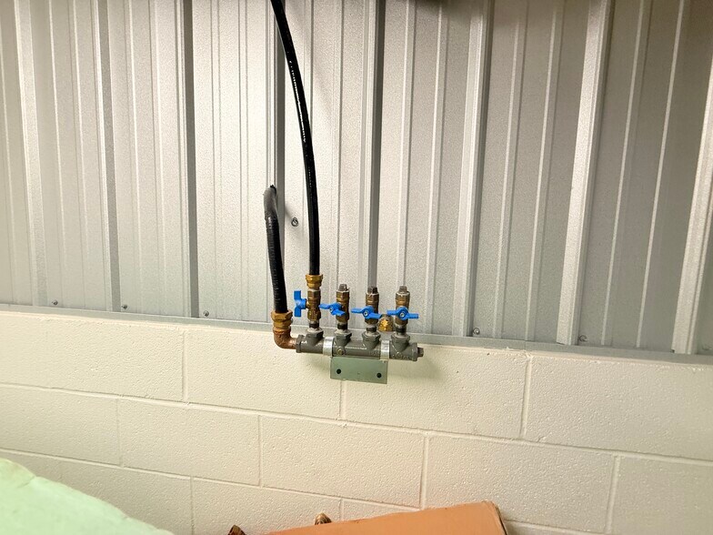 More Photos Of 16 Baby Back Pl, Pipestem Flex For Sale