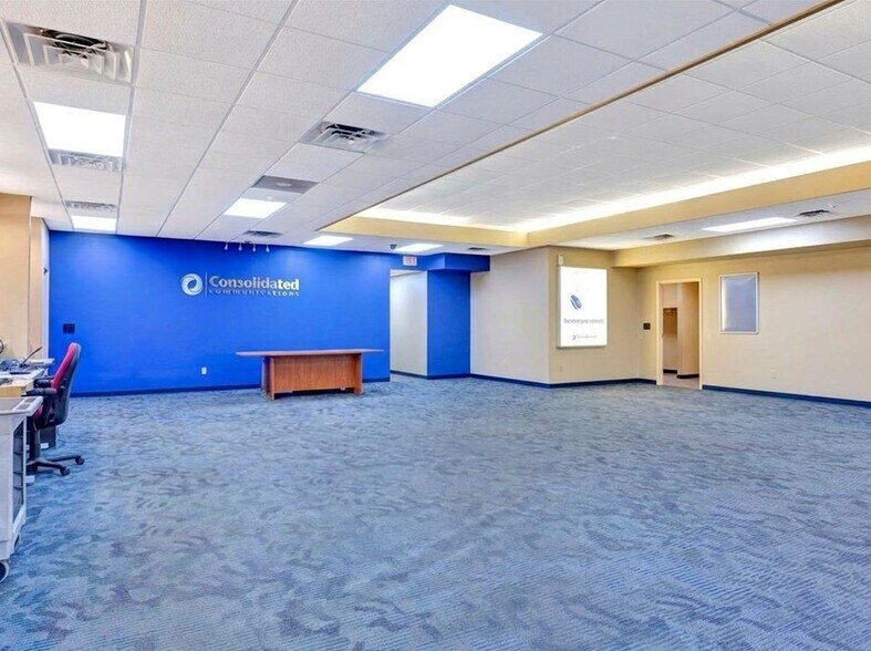 More Photos Of 321 N 1st St, Lufkin Office For Sale