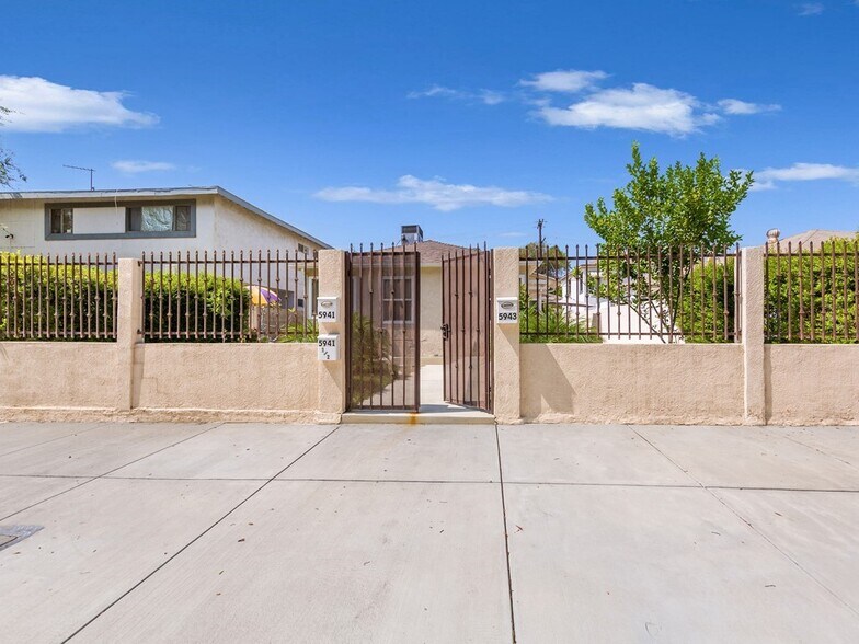 More Photos Of 5941 Willowcrest Ave, North Hollywood Apartments For Sale