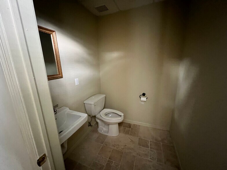 More Photos Of 25 Church St, Keyport Restaurant For Sale