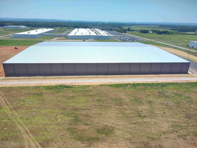 More Photos Of 290 Counts Dr, Muscle Shoals Manufacturing For Sale