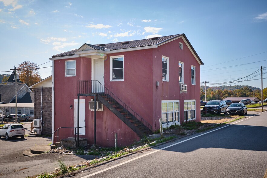 More Photos Of , Tazewell Multifamily For Sale