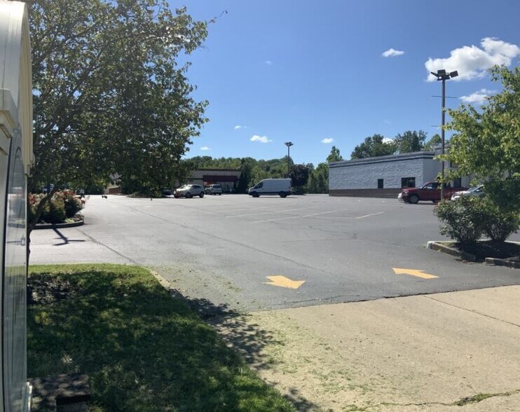More Photos Of 851 Loveland-Madeira Rd, Loveland Fast Food For Lease