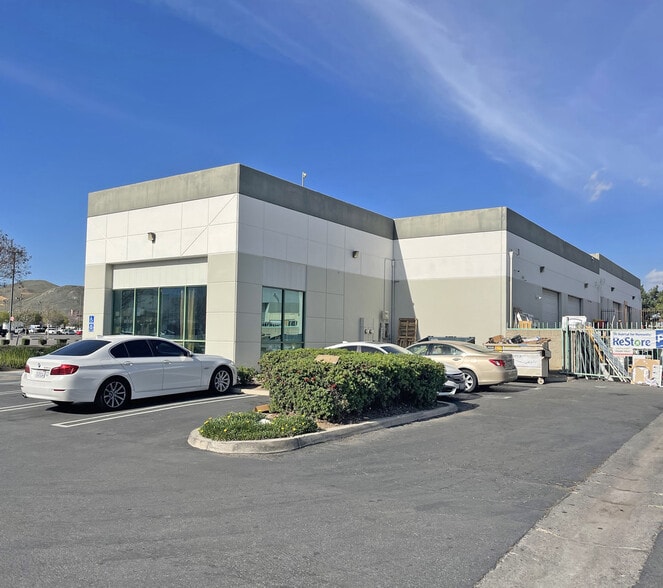 More Photos Of 570 Central Ave, Lake Elsinore Warehouse For Sale