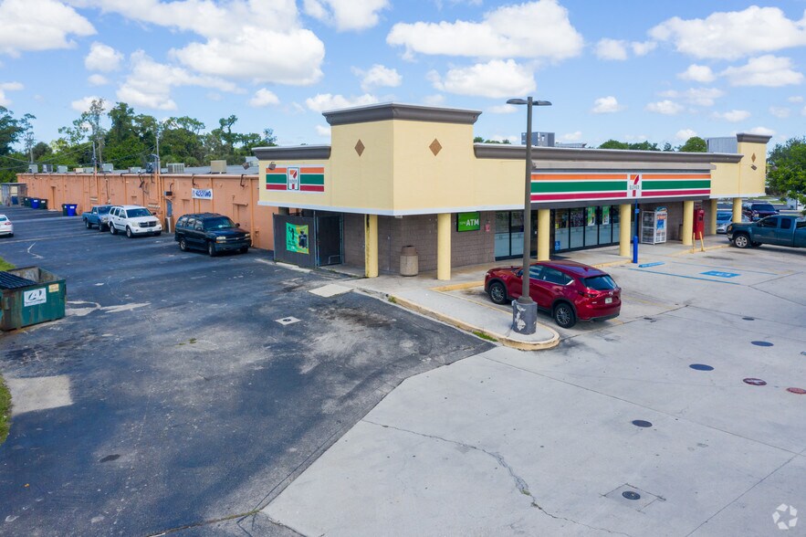 More Photos Of 16400-16470 S Tamiami Trl, Fort Myers Unknown For Lease