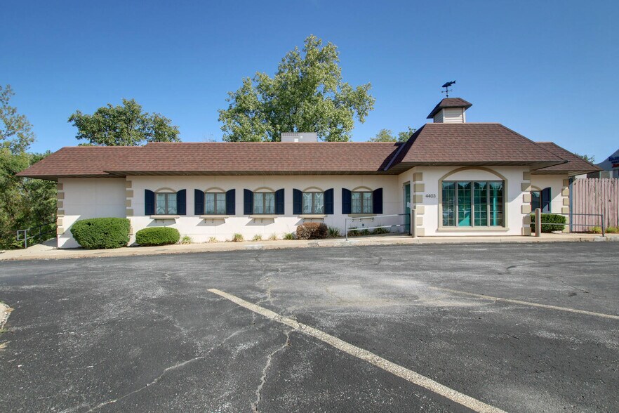 Primary Photo Of 4403 Broadway St, Quincy Office For Lease