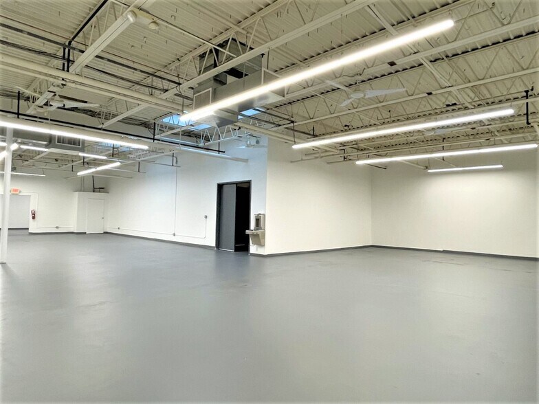 More Photos Of 230 Somerville Ave, Somerville Warehouse For Lease