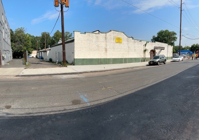 Primary Photo Of 1340 W Front St, Plainfield Manufacturing For Lease