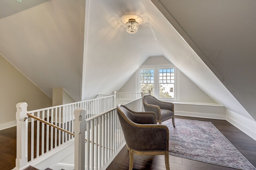 More Photos Of 315 Live Oak Ave, Daytona Beach Apartments For Sale