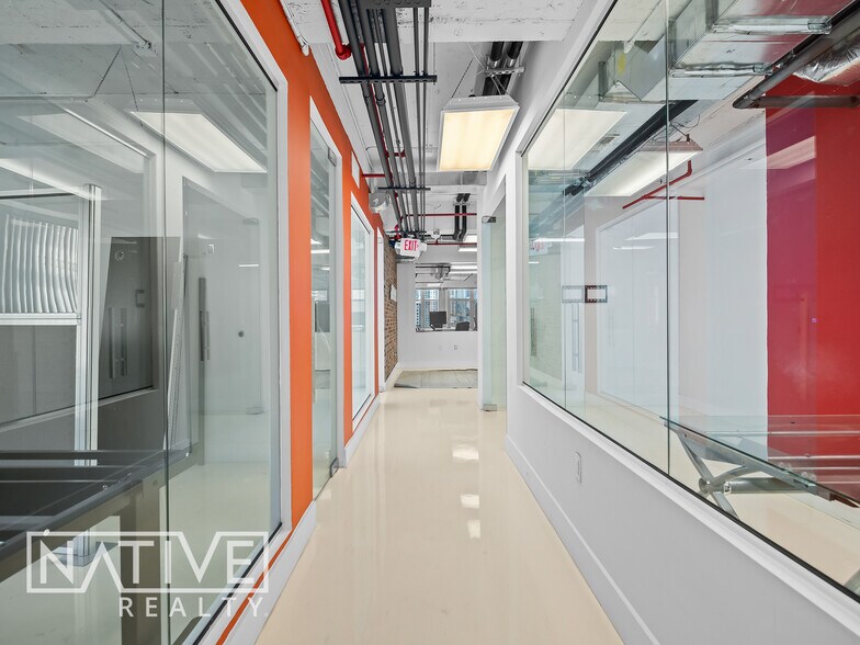 More Photos Of 14 NE 1st Ave, Miami Office For Sale