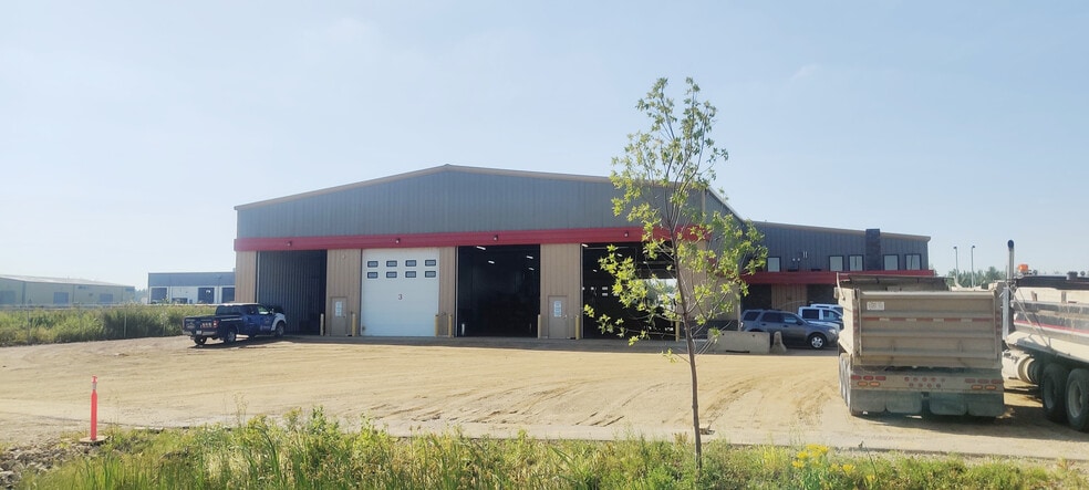 More Photos Of 360 Falconer Cres, Fort McMurray Distribution For Lease