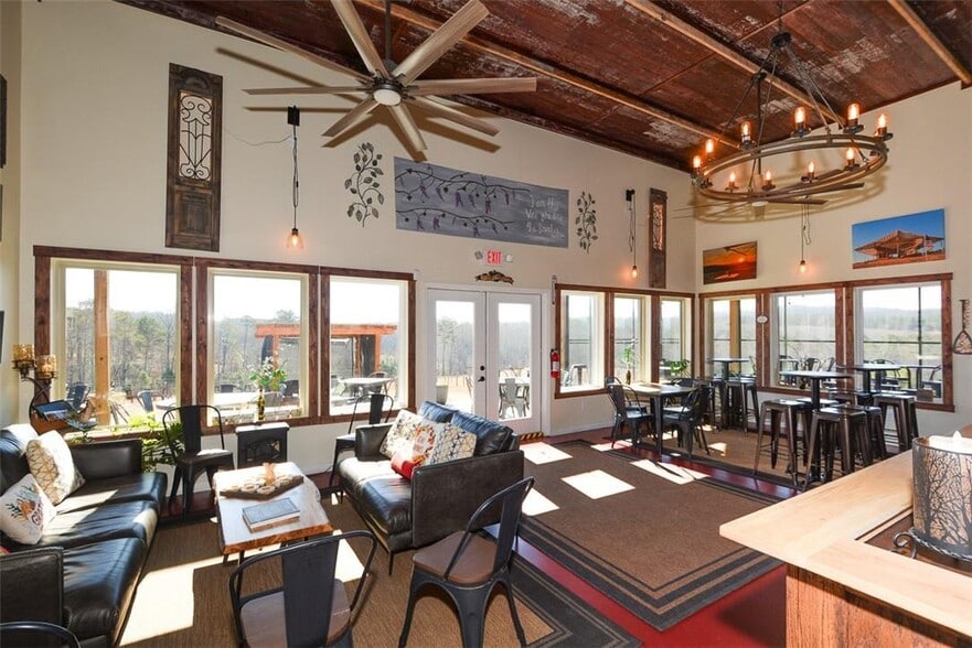 More Photos Of 119 Inland Dr, Talking Rock Winery Vineyard For Sale