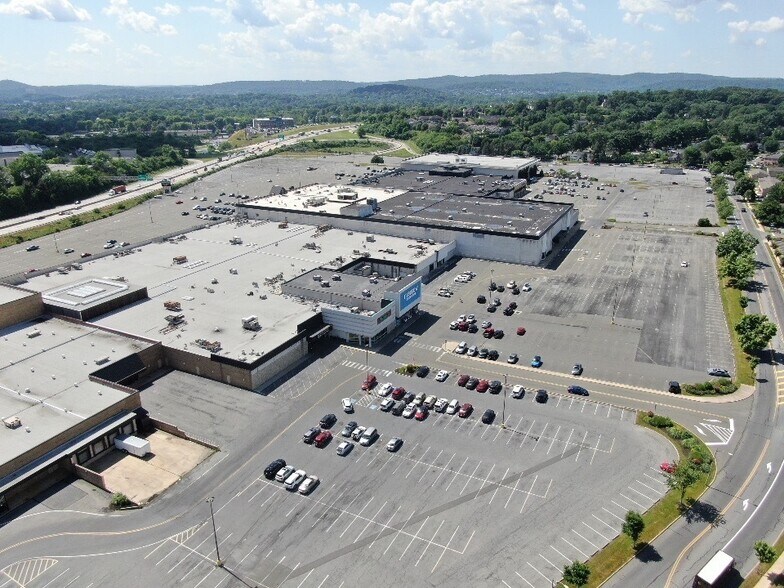 More Photos Of 1665 State Hill Rd, Wyomissing Unknown For Sale