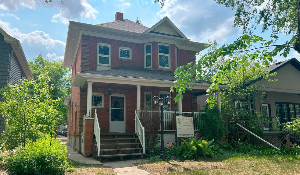 More Photos Of 9853 90 Av NW, Edmonton Office Residential For Sale