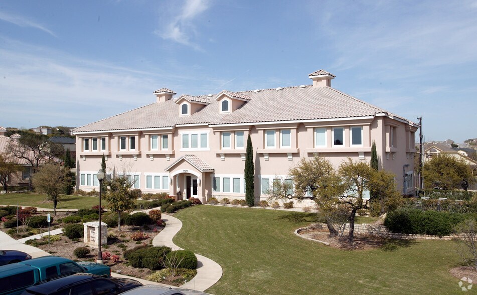 Primary Photo Of 19230 Stonehue, San Antonio Medical For Lease