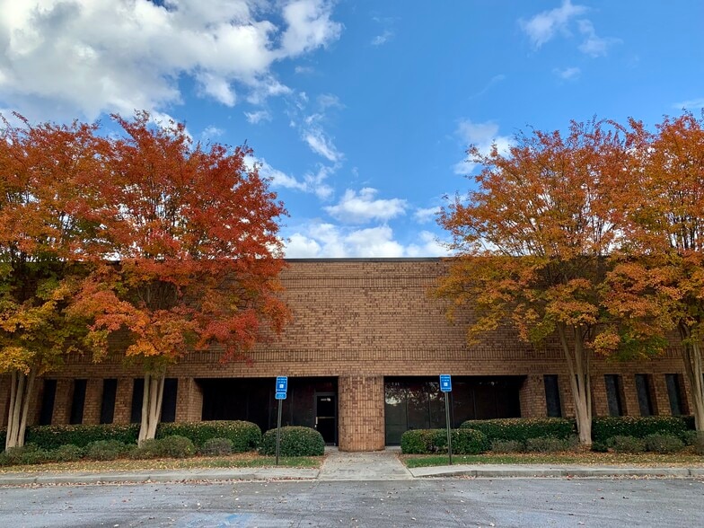 More Photos Of 6600 Jimmy Carter Blvd, Norcross Distribution For Lease