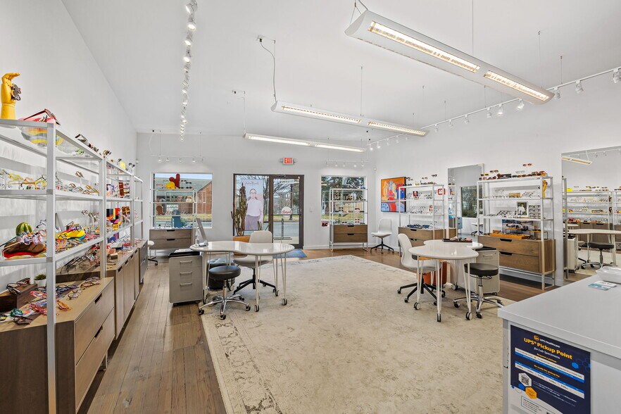 More Photos Of 2702 Ashland Ave, Saint Joseph Freestanding For Sale