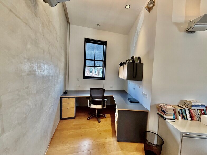 More Photos Of 12 Havemeyer Pl, Greenwich Office For Lease