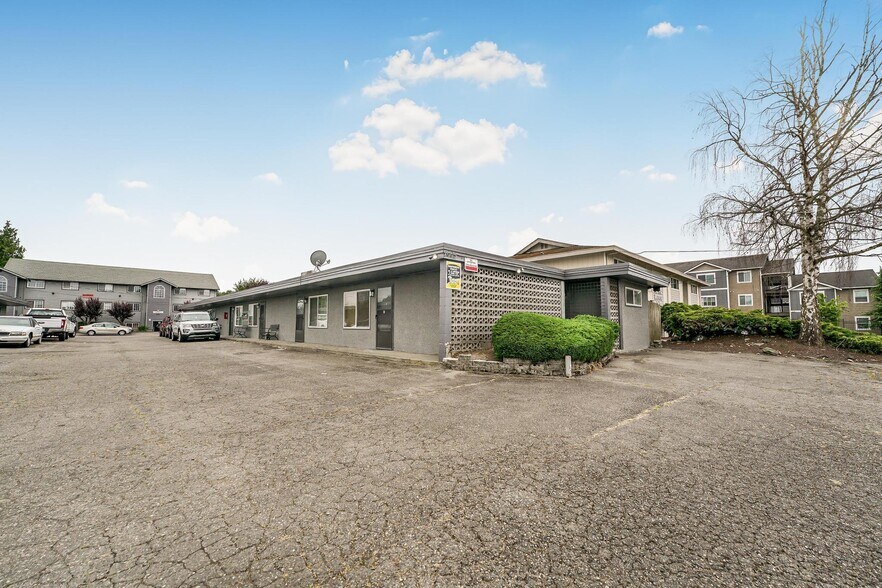 More Photos Of 7603 Pacific Ave, Tacoma Apartments For Sale
