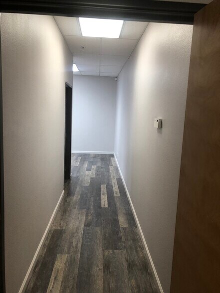 More Photos Of 5468 Skylane Blvd, Santa Rosa Research And Development For Lease