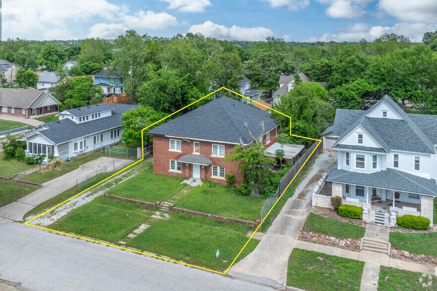 More Photos Of 661 N Park Ave, Shawnee Apartments For Sale