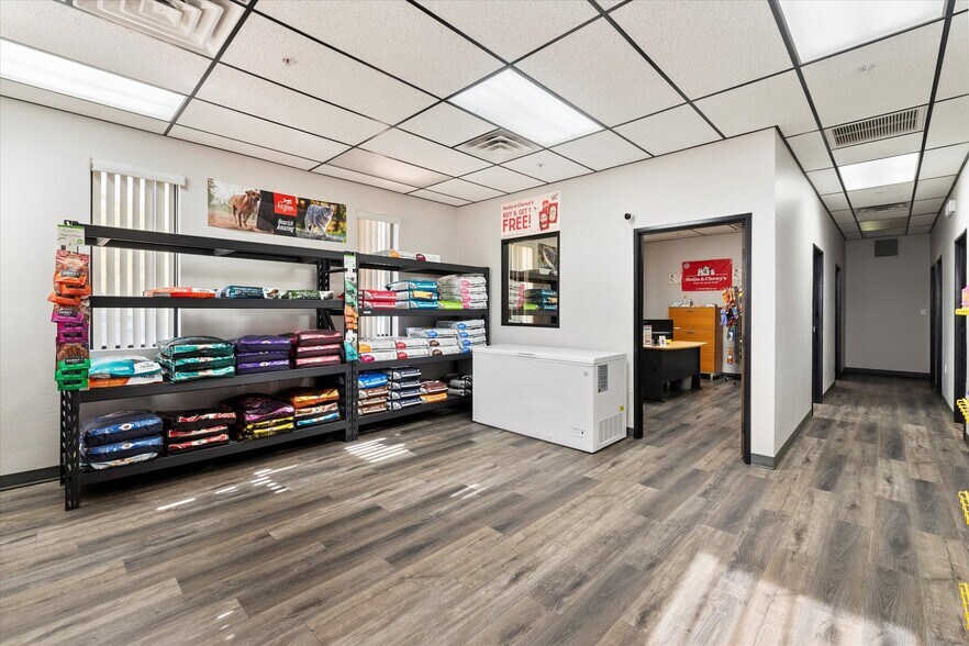 More Photos Of 8615 N 78th Ave, Peoria Warehouse For Sale