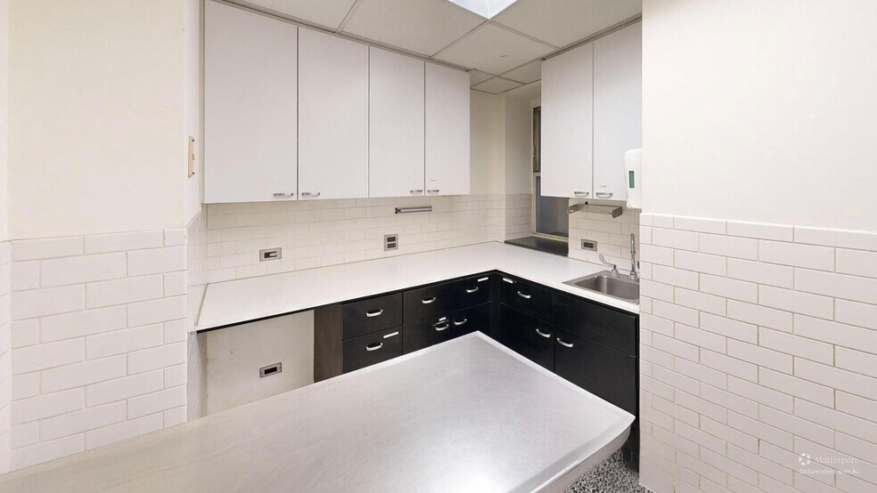 More Photos Of 348 E 9th St, New York Apartments For Lease