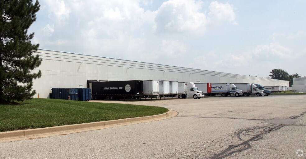 More Photos Of 9999 E 121st St, Fishers Warehouse For Lease