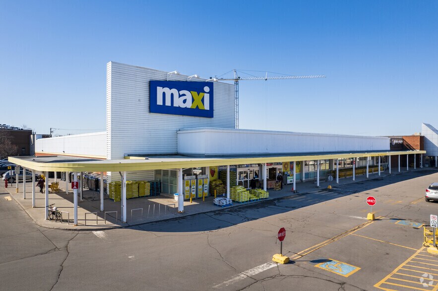 More Photos Of 310-484 Av Dorval, Dorval General Retail For Lease