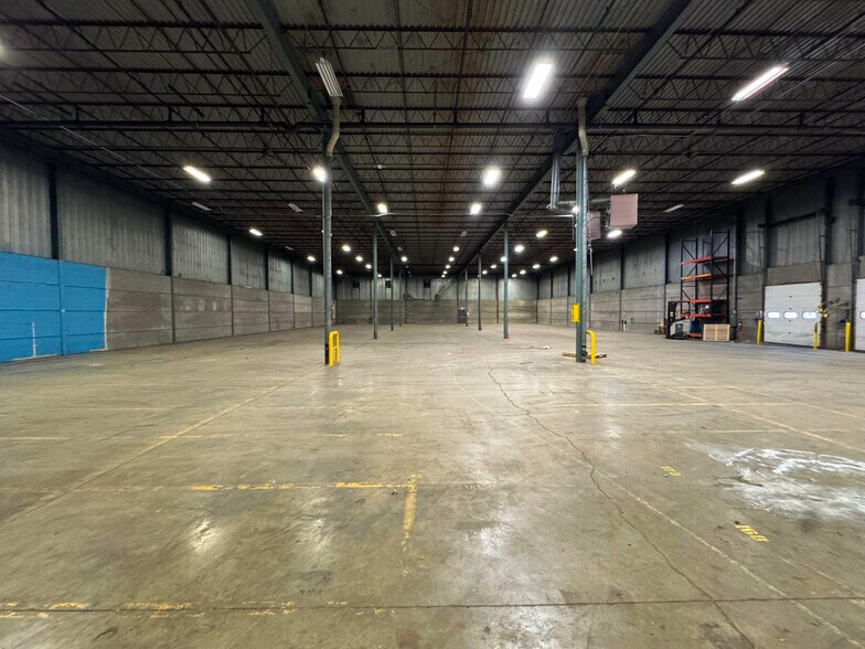 More Photos Of 6970 Schuyler Rd, East Syracuse Warehouse For Lease