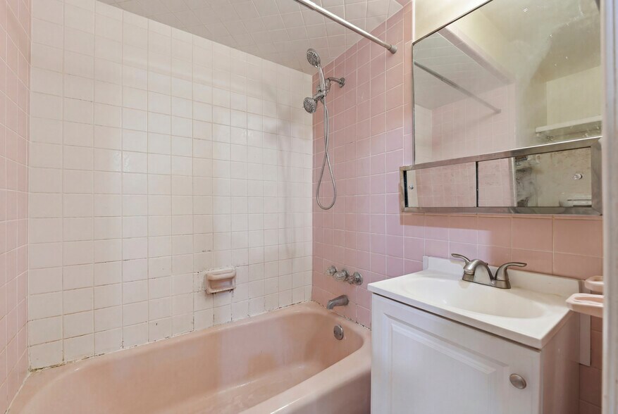 More Photos Of 598 Van Houten Ave, Clifton Storefront Retail Residential For Sale