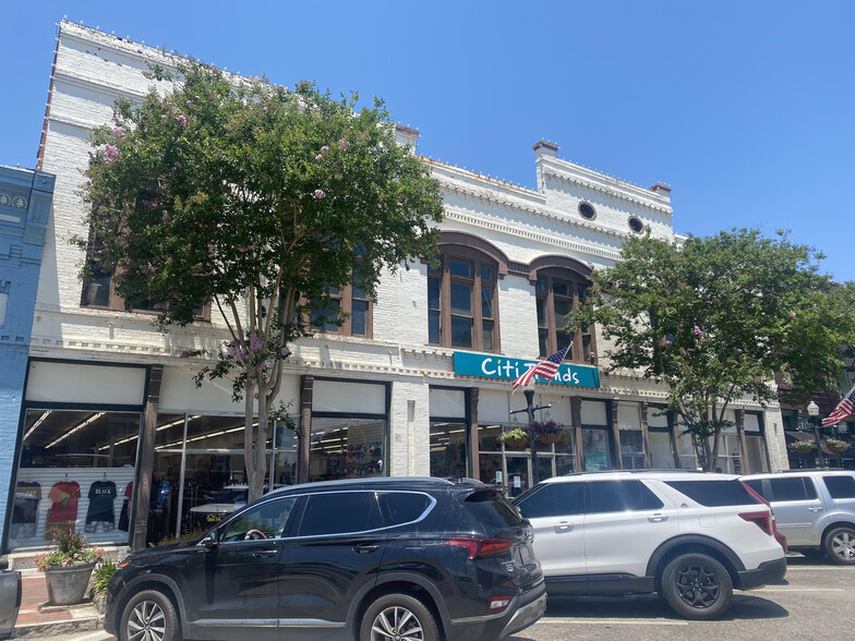 Primary Photo Of 20 Oak St, Jackson Storefront For Sale