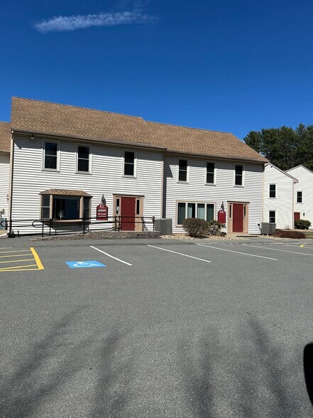 More Photos Of 12 Parmenter Rd, Londonderry Medical For Lease