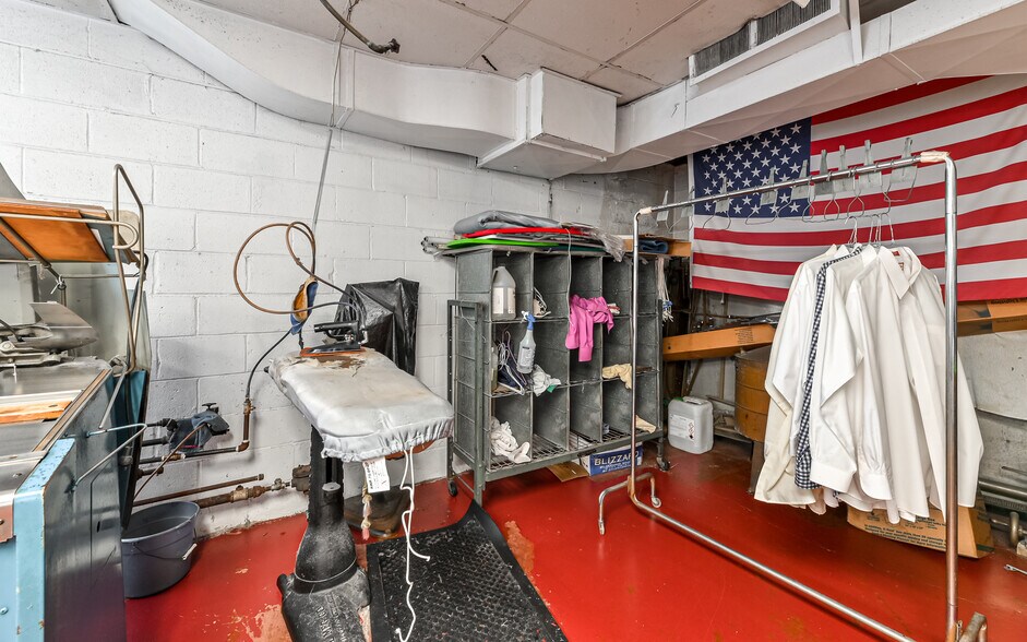More Photos Of 4145 Brownsville Rd, Pittsburgh Storefront For Sale