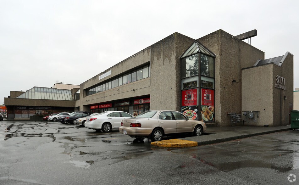 More Photos Of 8171 Alexandra Rd, Richmond Storefront Retail Office For Lease