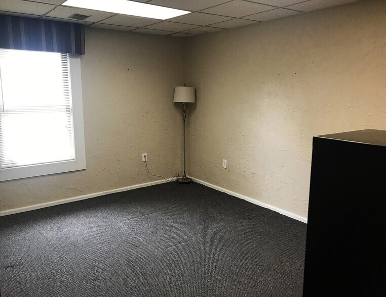 More Photos Of 4920 Reed Rd, Columbus Loft Creative Space For Lease