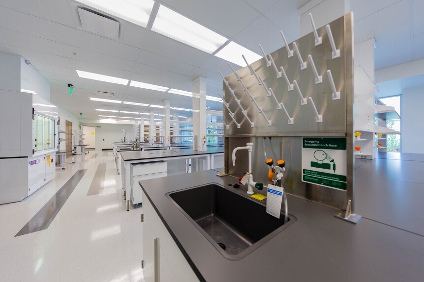 More Photos Of 2001 Junipero Serra Blvd, Daly City Research And Development For Lease