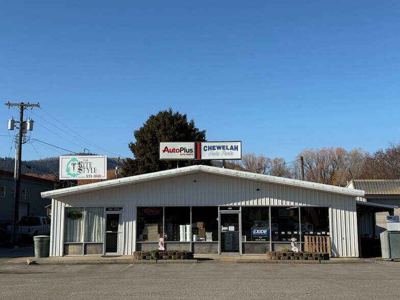 More Photos Of 206 Meridian st, Chewelah General Retail For Sale