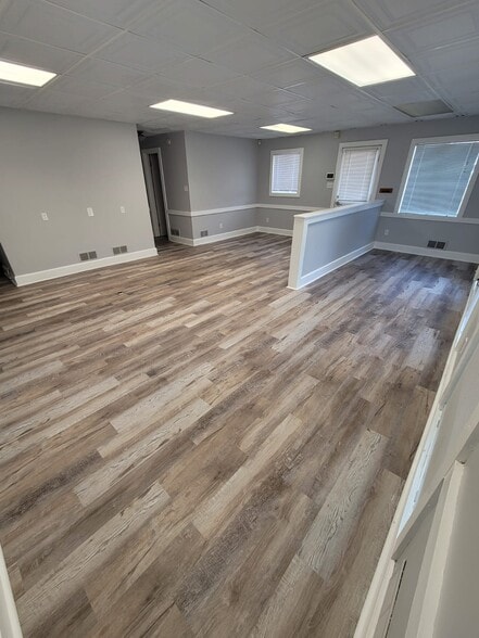 More Photos Of 6463 Church St, Riverdale Office For Sale