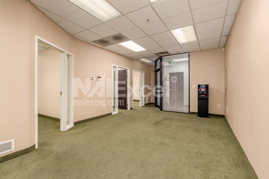 More Photos Of 243 E St George Blvd, St George Office For Lease