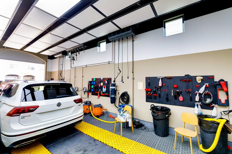 More Photos Of 1027 N Hacienda Blvd, La Puente Carwash For Sale