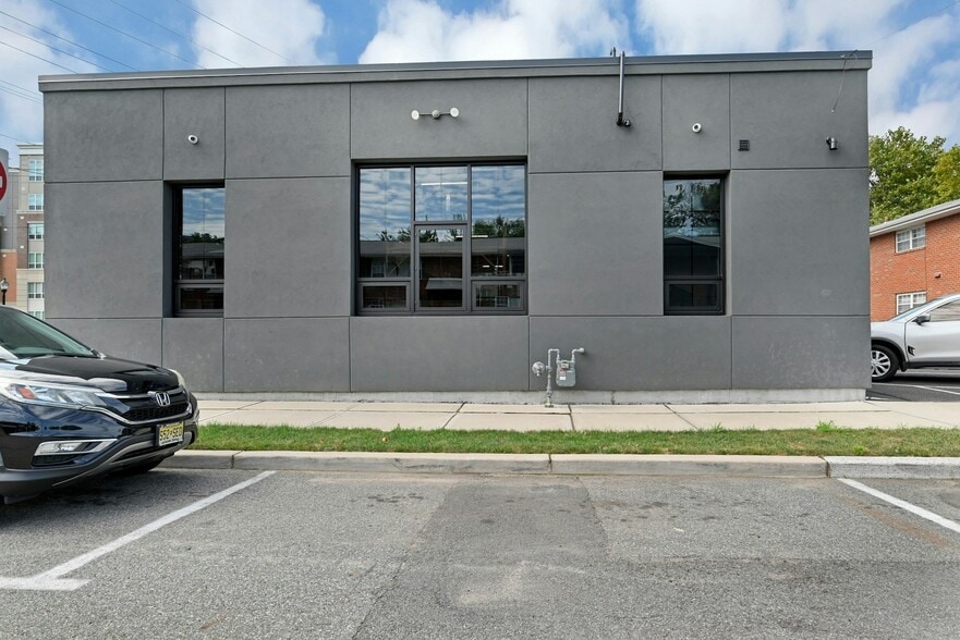 More Photos Of 259 Kinderkamack Rd, Hackensack Loft Creative Space For Sale