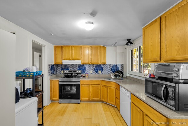 More Photos Of 93 Elm St, Old Saybrook Restaurant For Sale