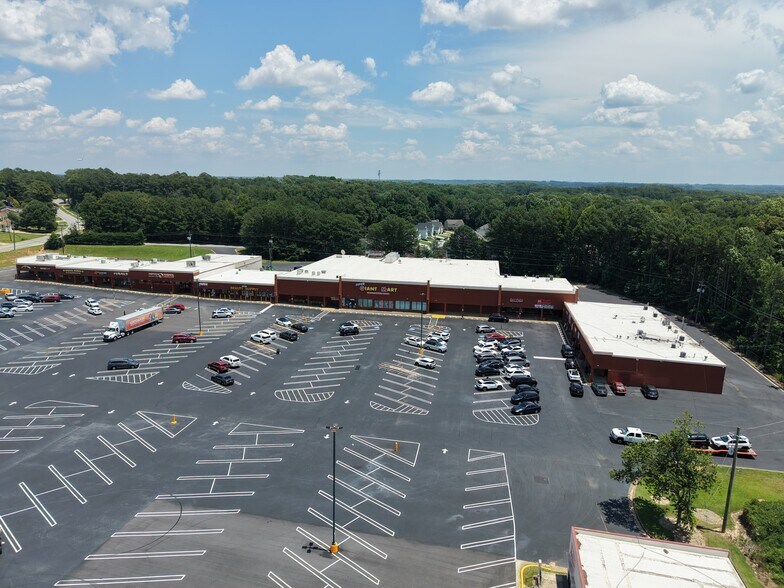 More Photos Of 5658 Riverdale Rd, College Park Unknown For Lease