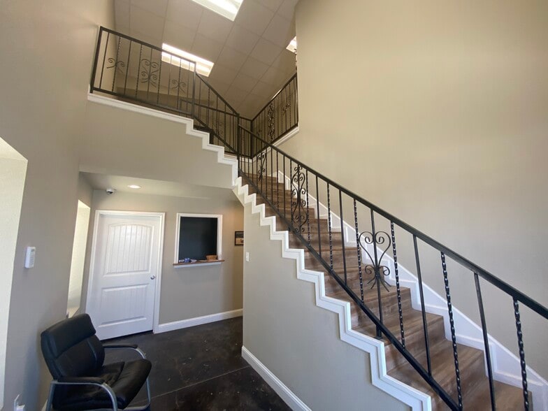 More Photos Of 2444 N FM 1936, Odessa Warehouse For Lease