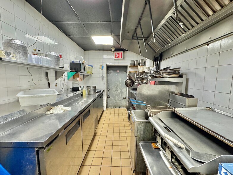 More Photos Of 330 Halsey St, Brooklyn Storefront Retail Residential For Sale